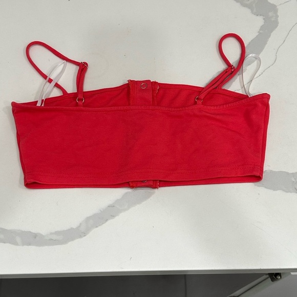 Privacy Please Goldman Ribbed Snap crop top red small - Picture 4 of 7